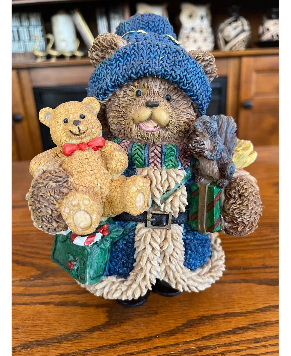 Charming Christmas bear decoration!